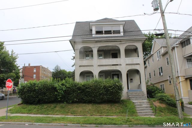 45 Grandview Terrace 1st floor, Hartford, CT 06114