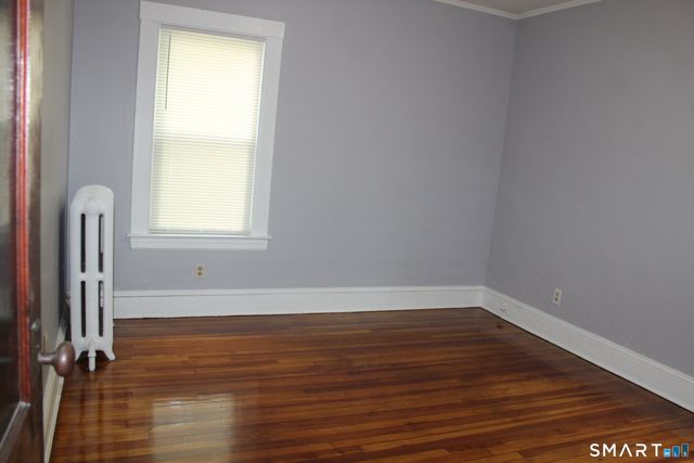 45 Grandview Terrace 1st floor, Hartford, CT 06114