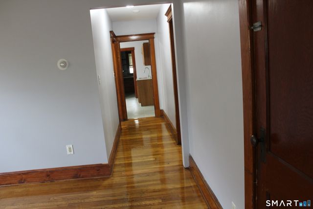45 Grandview Terrace 1st floor, Hartford, CT 06114