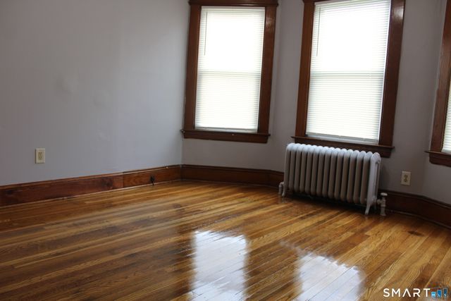 45 Grandview Terrace 1st floor, Hartford, CT 06114