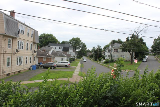 45 Grandview Terrace 1st floor, Hartford, CT 06114
