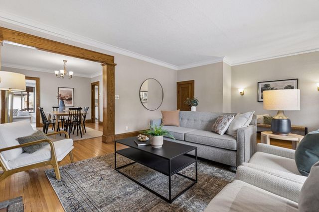 4431 Thomas Avenue S, Minneapolis, MN 55410