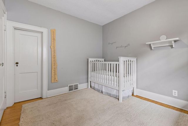 4431 Thomas Avenue S, Minneapolis, MN 55410