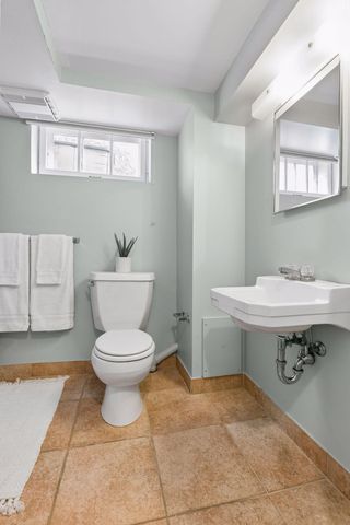 4431 Thomas Avenue S, Minneapolis, MN 55410