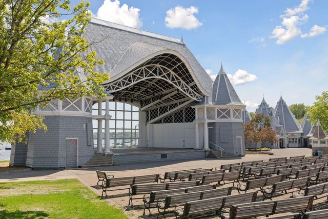 4431 Thomas Avenue S, Minneapolis, MN 55410