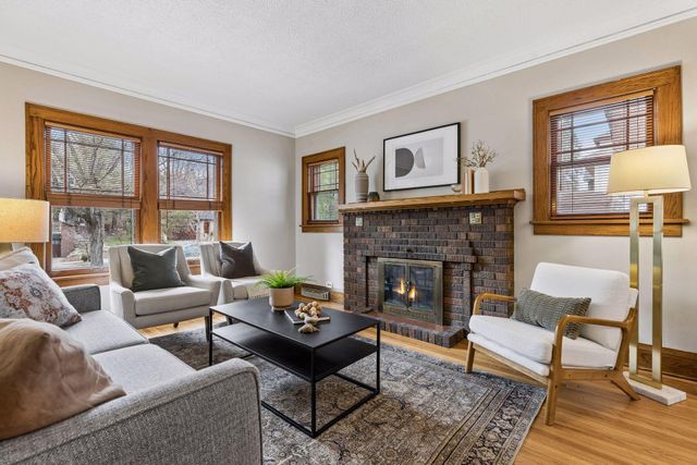 4431 Thomas Avenue S, Minneapolis, MN 55410