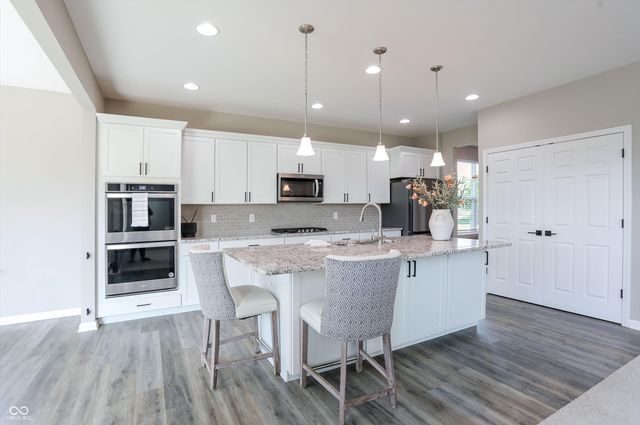 15887 W Rail Drive, Westfield, IN 46074