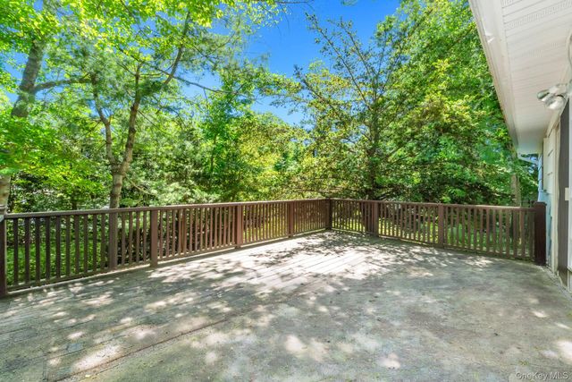 64 Cove Hollow Road, East Hampton, NY 11937