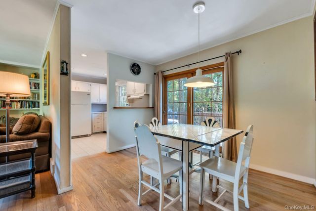 64 Cove Hollow Road, East Hampton, NY 11937