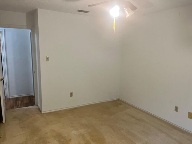 7640 Grassland Drive, Fort Worth, TX 76133
