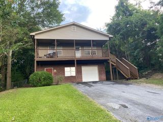 2044 Obrig Avenue, Guntersville, AL 35976