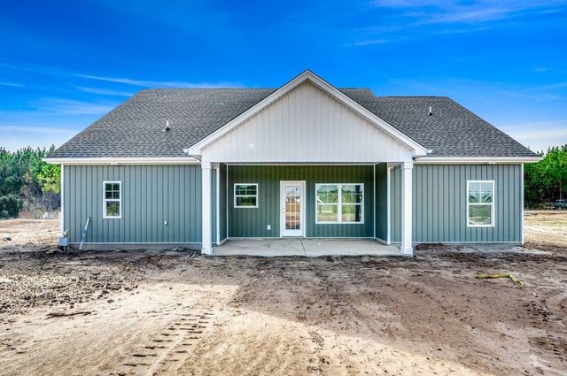 415 St. John Rd., Galivants Ferry, SC 29544