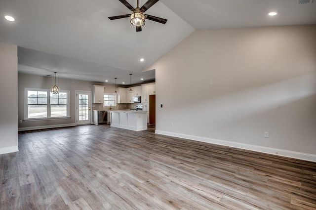 415 St. John Rd., Galivants Ferry, SC 29544