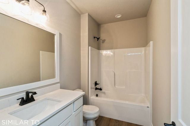 641 34th Street SE, Altoona, IA 50009