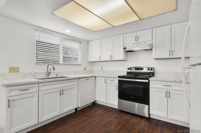 1351 E MADISON AVE, El Cajon, CA 92021