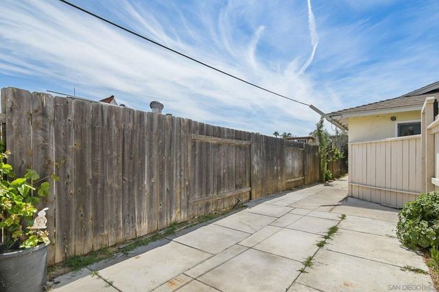 1351 E MADISON AVE, El Cajon, CA 92021