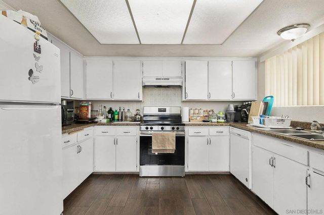 1351 E MADISON AVE, El Cajon, CA 92021