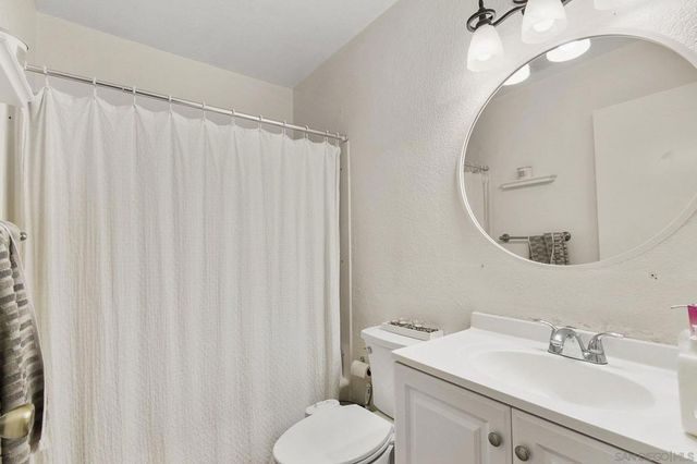 1351 E MADISON AVE, El Cajon, CA 92021