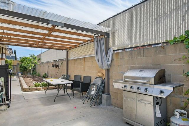 1351 E MADISON AVE, El Cajon, CA 92021