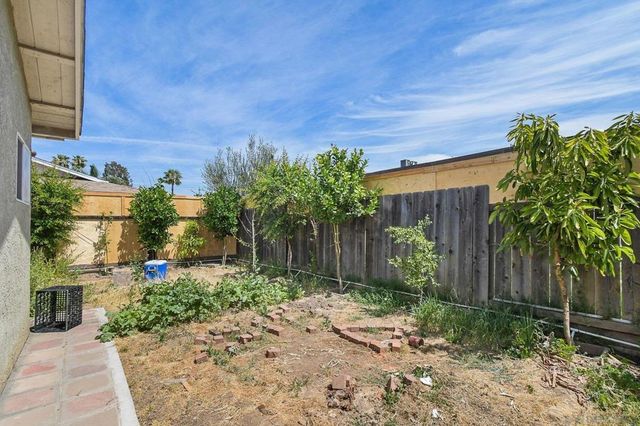 1351 E MADISON AVE, El Cajon, CA 92021