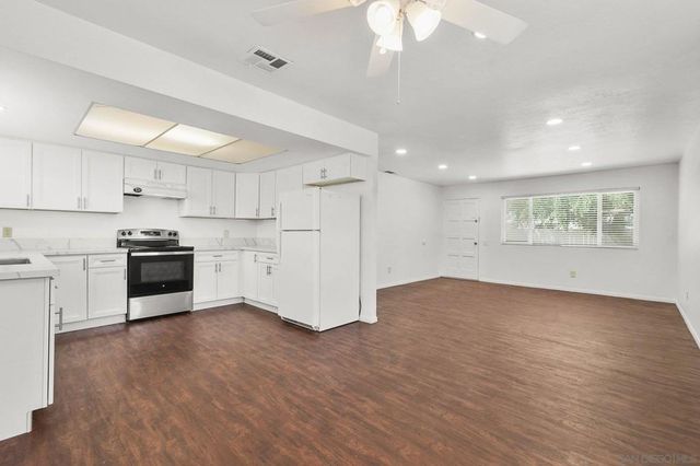1351 E MADISON AVE, El Cajon, CA 92021