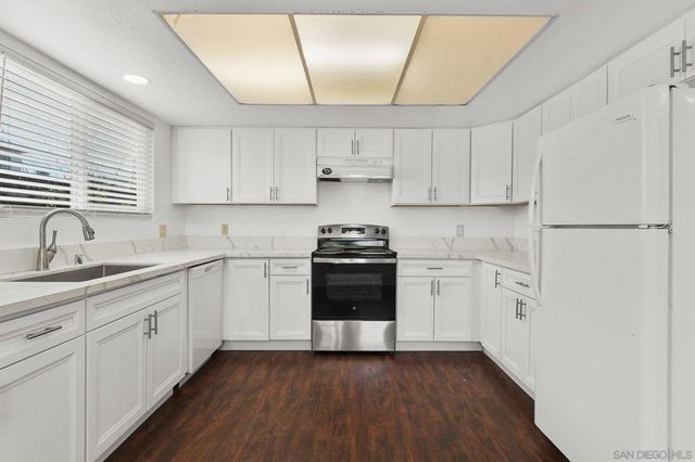 1351 E MADISON AVE, El Cajon, CA 92021