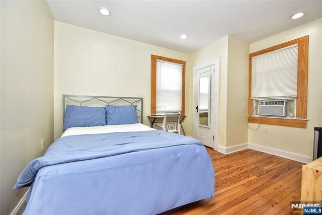 111 Teaneck Road, Teaneck, NJ 07666