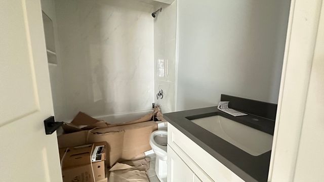 663 Columbia Road 3, Boston, MA 02125