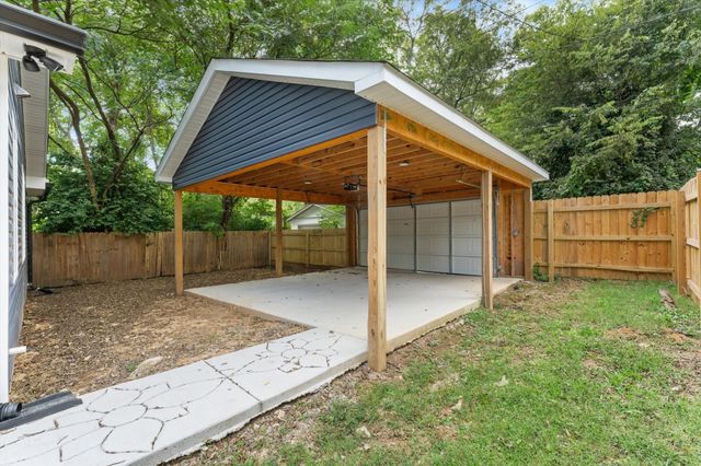 920 N 2nd St, Nashville, TN 37207