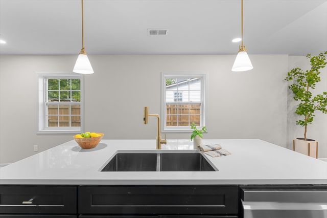 920 N 2nd St, Nashville, TN 37207