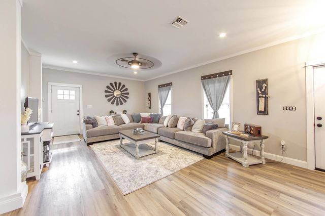 134 Fern Lane, Houma, LA 70364