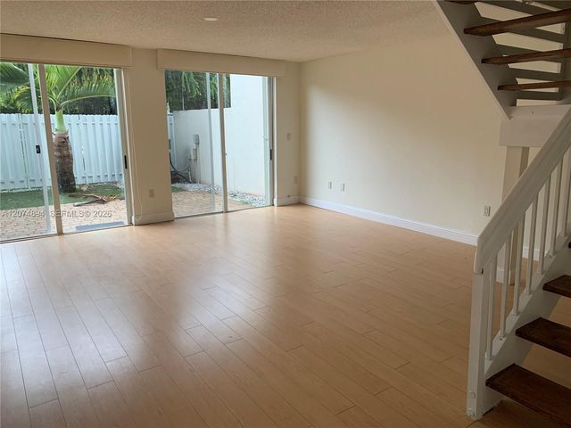 4447 NW 98th Avenue, Doral, FL 33178