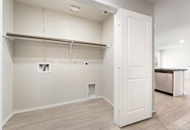 623 Vermilion, San Antonio, TX 78221