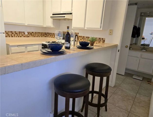 5143 Bakman 417, North Hollywood, CA 91601