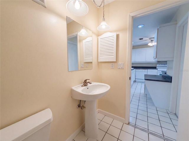 1301 LUCAYA AVENUE, Venice, FL 34285