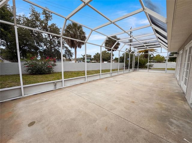 1301 LUCAYA AVENUE, Venice, FL 34285
