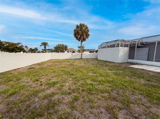 1301 LUCAYA AVENUE, Venice, FL 34285