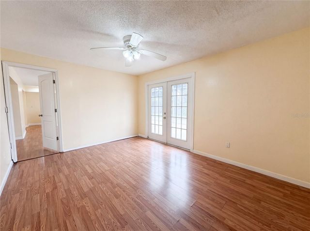 1301 LUCAYA AVENUE, Venice, FL 34285