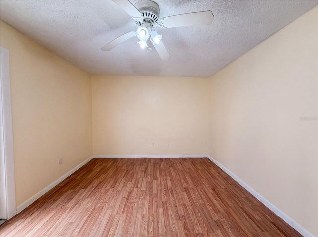 1301 LUCAYA AVENUE, Venice, FL 34285