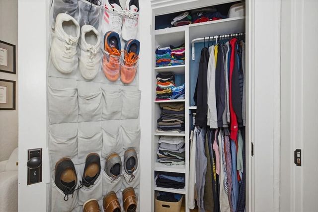 36 Eagle Rd, Worcester, MA 01605