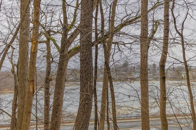 36 Eagle Rd, Worcester, MA 01605