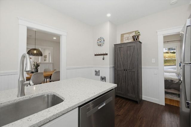 36 Eagle Rd, Worcester, MA 01605