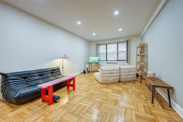 67-76 Booth Street GE, Forest Hills, NY 11375