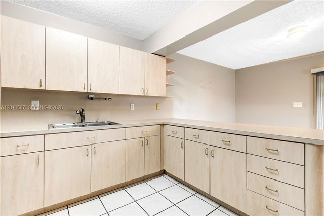1620 SW 124th Pl 1, Miami, FL 33175