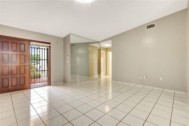 1620 SW 124th Pl 1, Miami, FL 33175