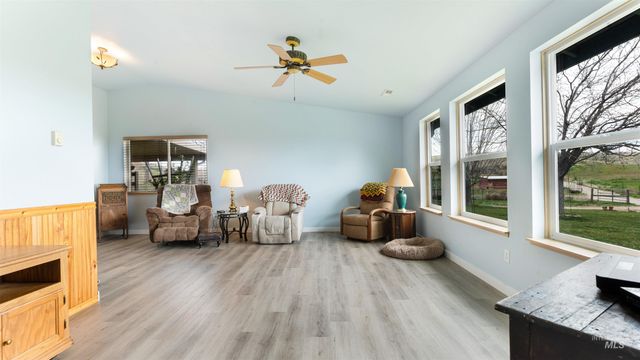 731 Tower Ln., Caldwell, ID 83607