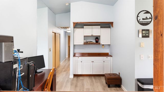 731 Tower Ln., Caldwell, ID 83607