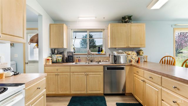 731 Tower Ln., Caldwell, ID 83607