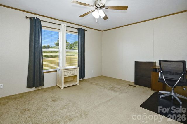 123 Big Oak Road, Hendersonville, NC 28792