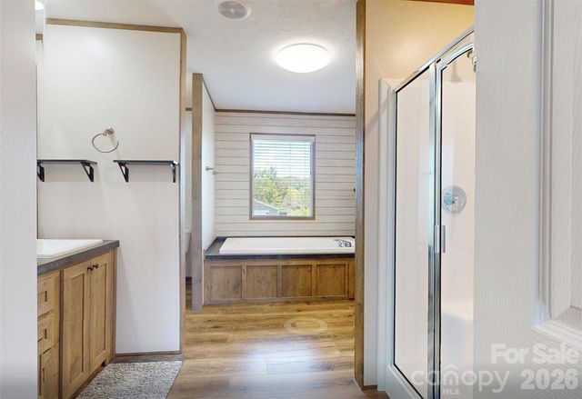 123 Big Oak Road, Hendersonville, NC 28792